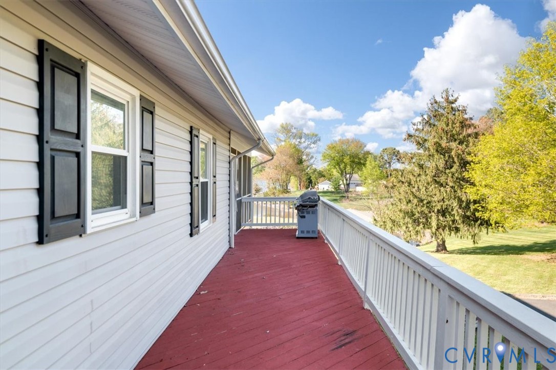 26 Lake Ct