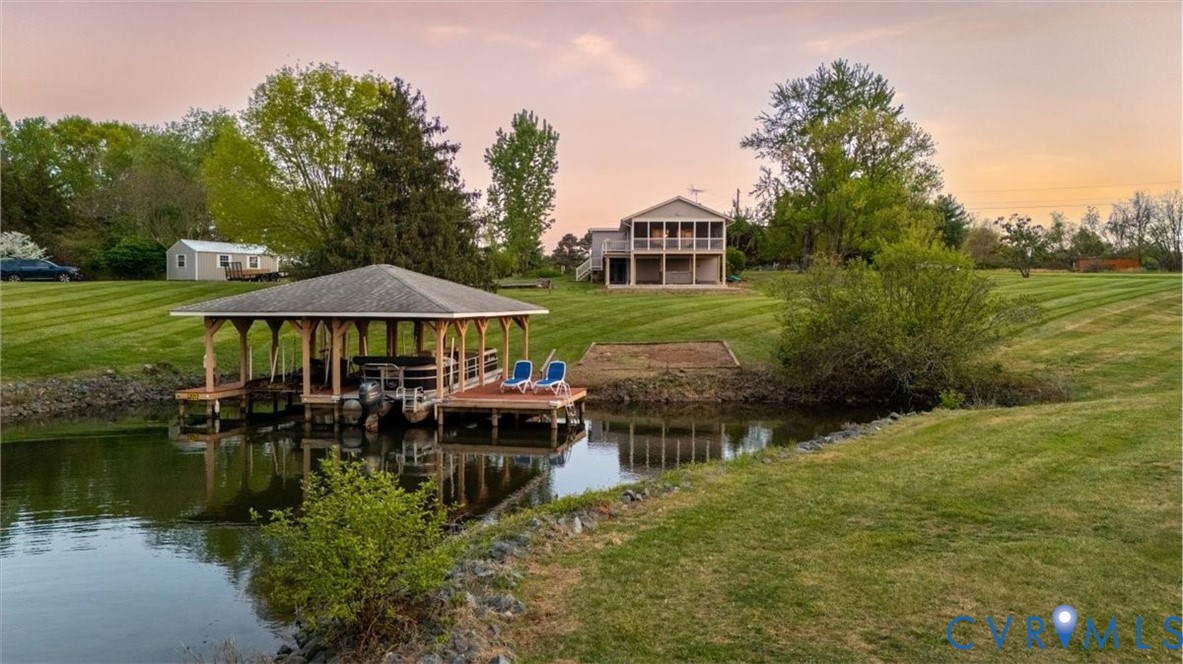 26 Lake Ct