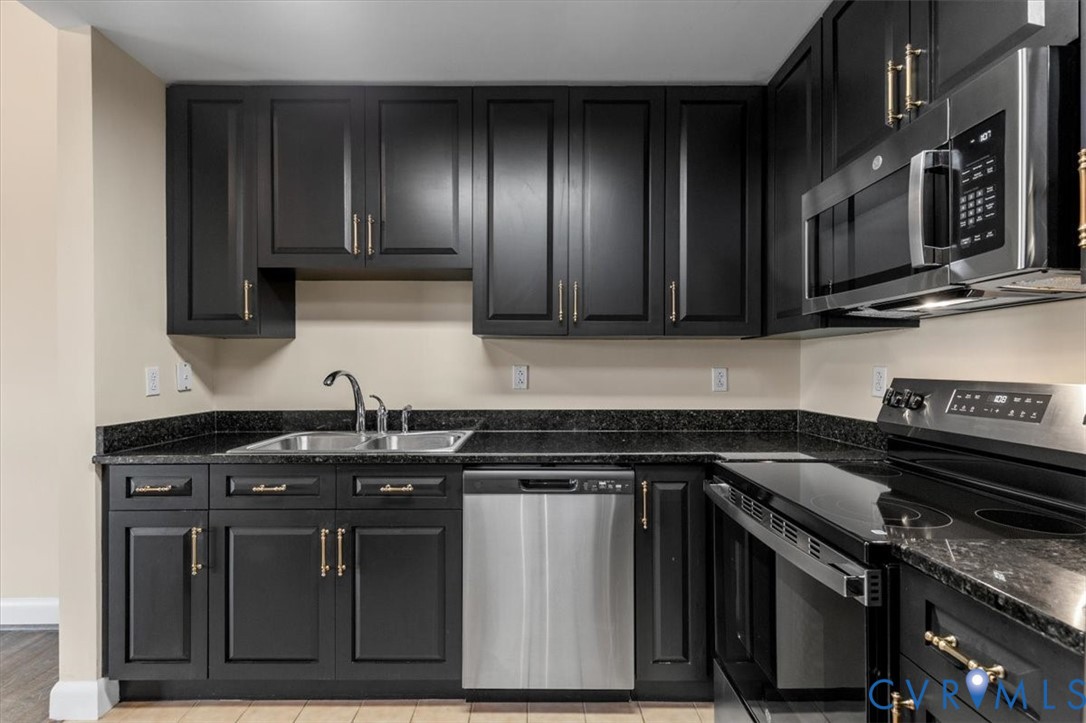 251 Rocketts Way Unit#104