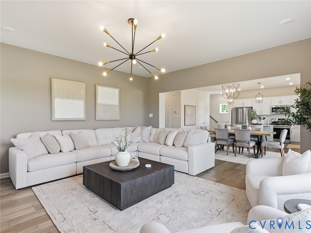 7544 Silver Ash Ave