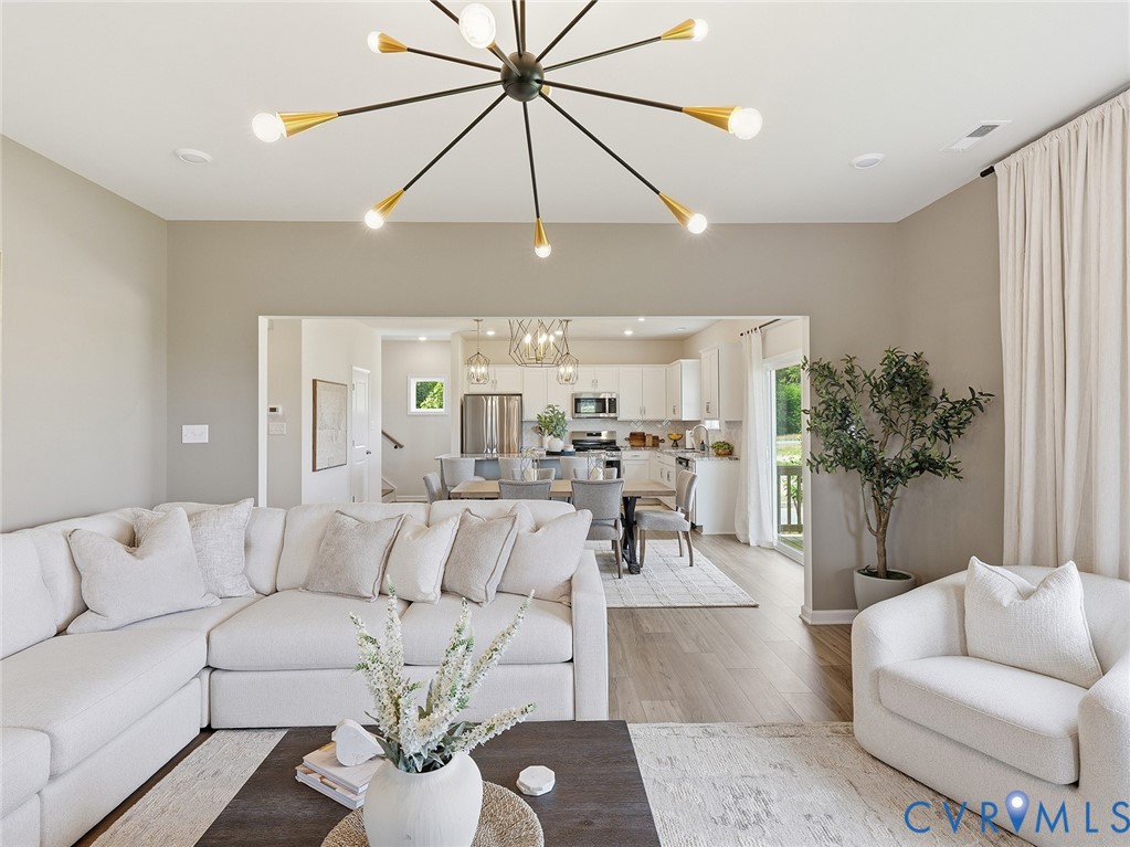 7544 Silver Ash Ave
