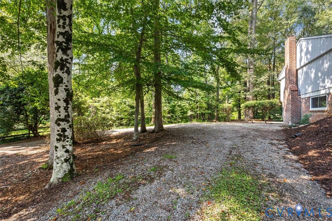 2220 Tuscora Rd