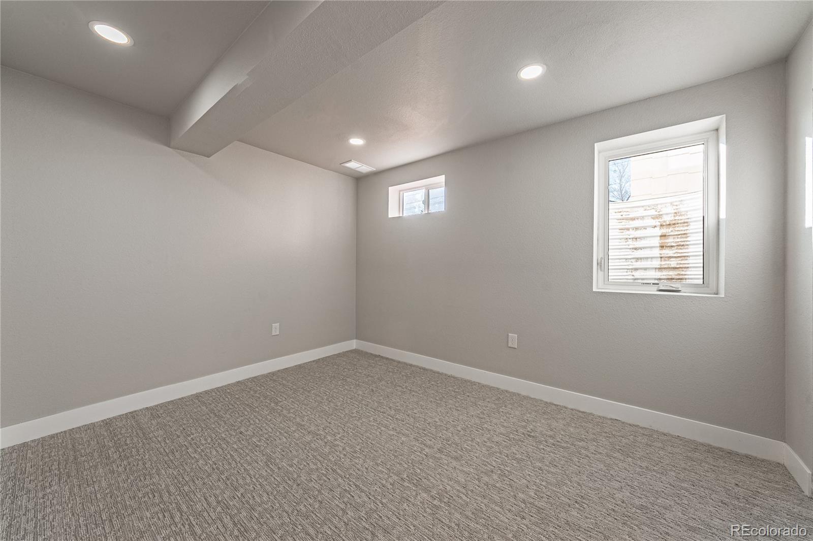 1830 E Uintah Street