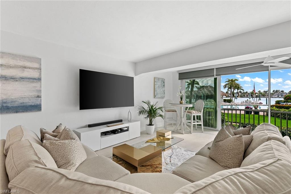 2800 Gulf Shore BLVD N # 105