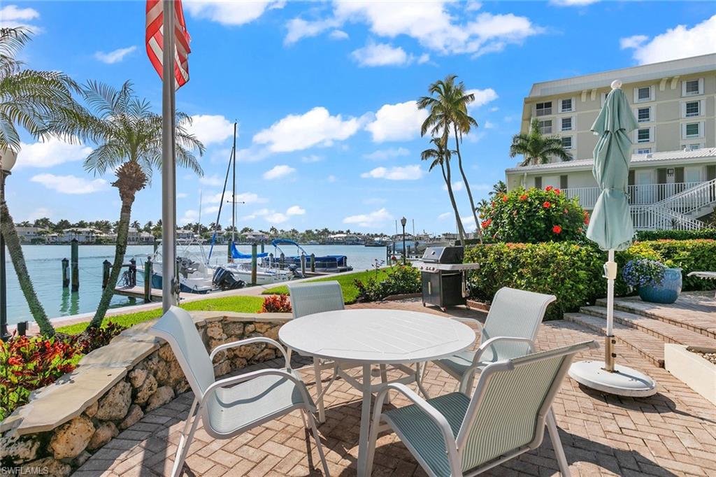 2800 Gulf Shore BLVD N # 105