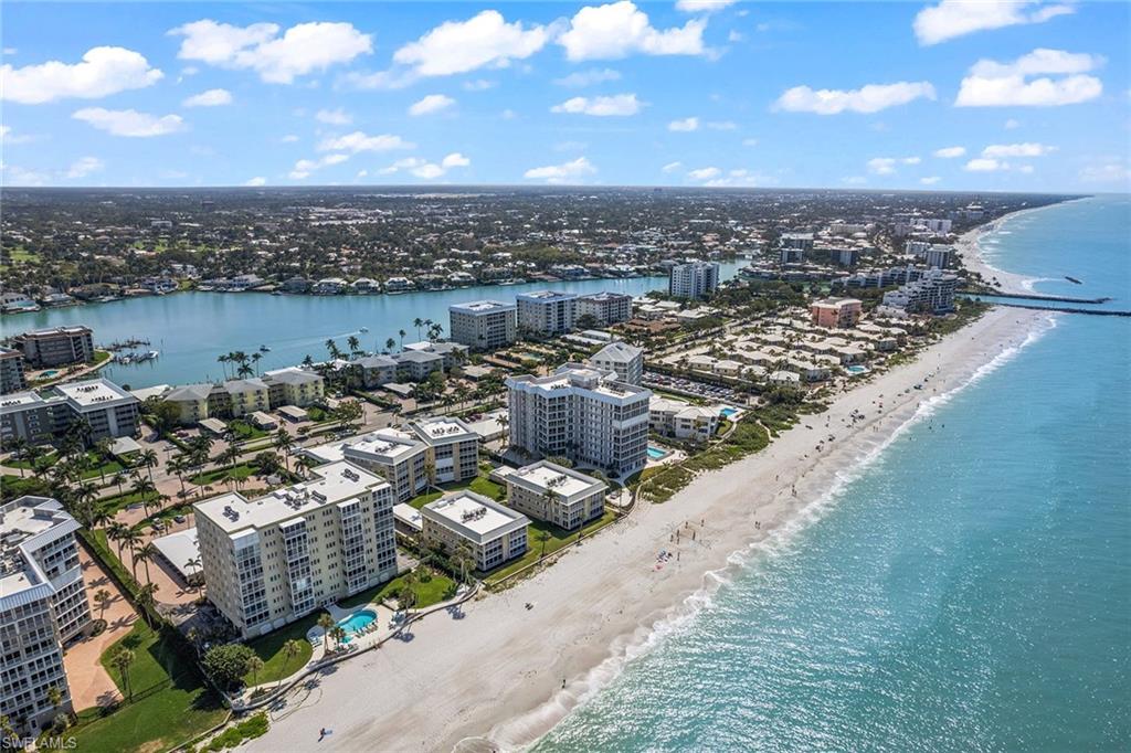 2800 Gulf Shore BLVD N # 105