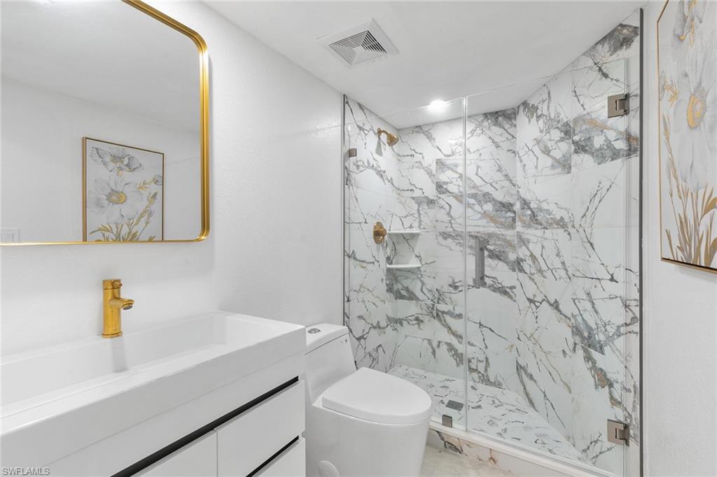 2800 Gulf Shore BLVD N # 105