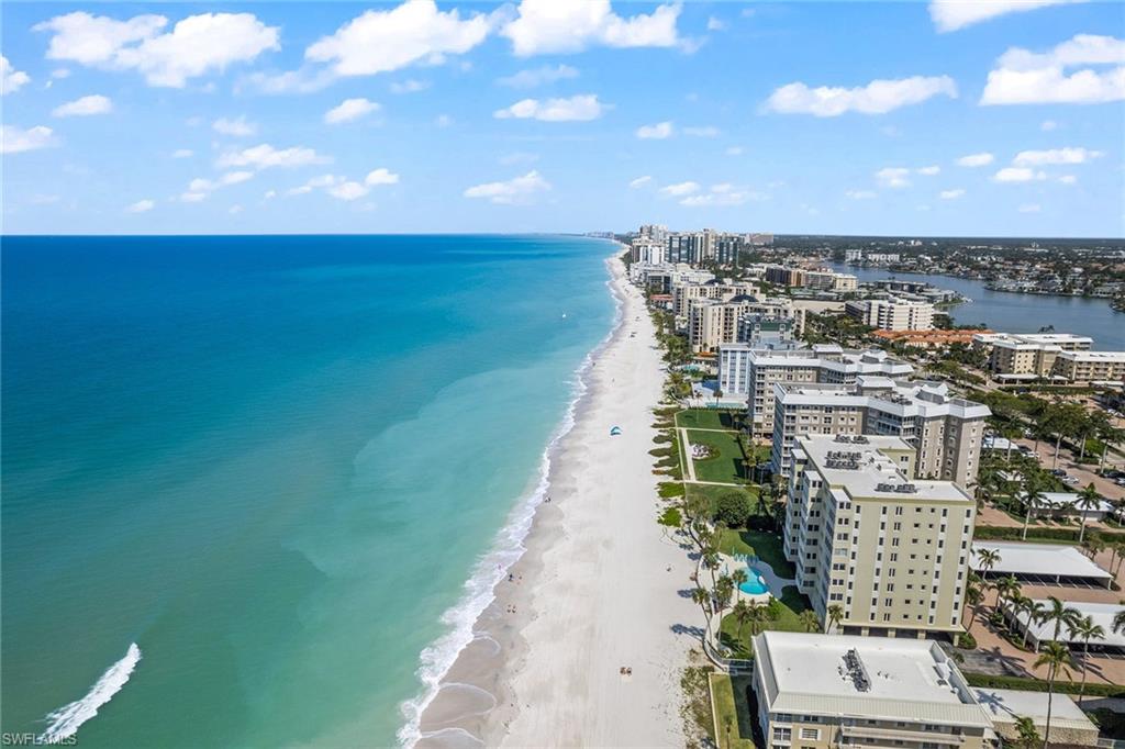 2800 Gulf Shore BLVD N # 105