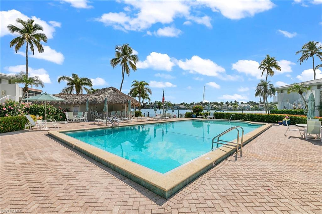 2800 Gulf Shore BLVD N # 105