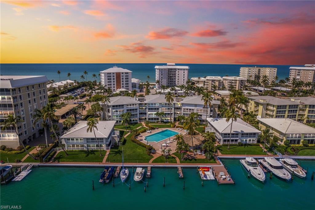 2800 Gulf Shore BLVD N # 105
