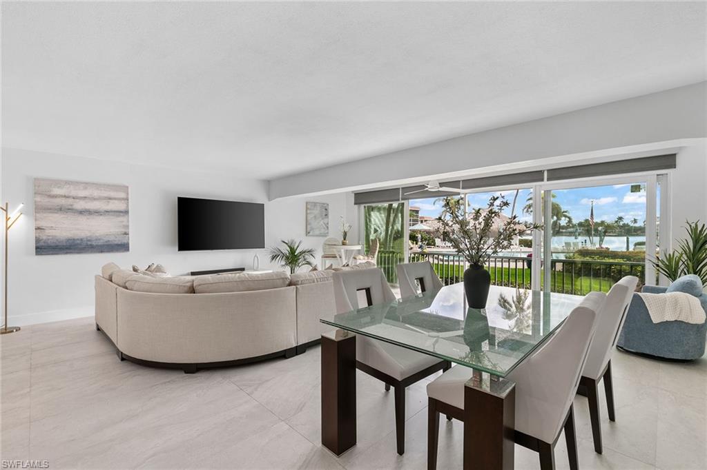 2800 Gulf Shore BLVD N # 105