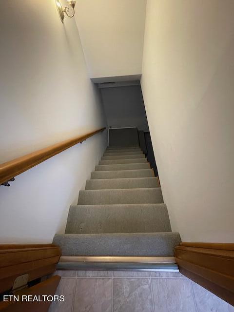 205 Hillside Rd