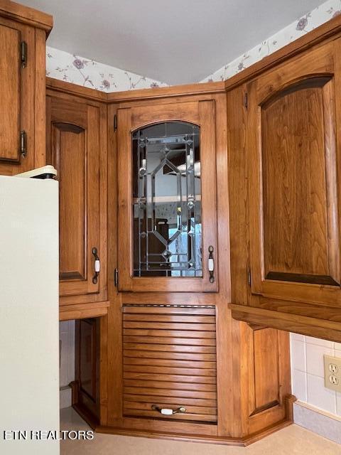 205 Hillside Rd