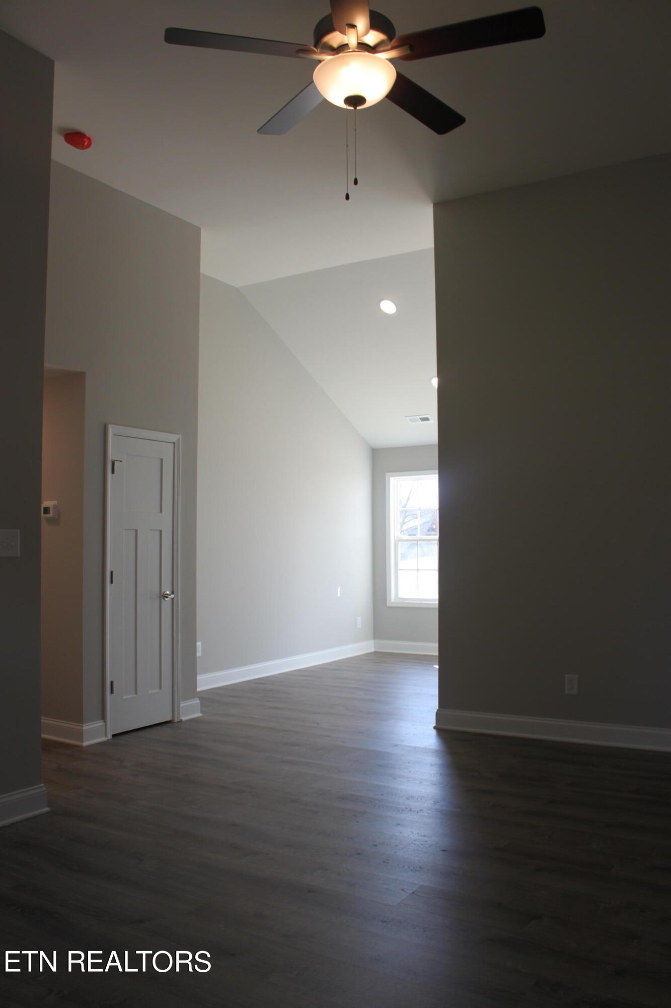 312 Lamar Ave