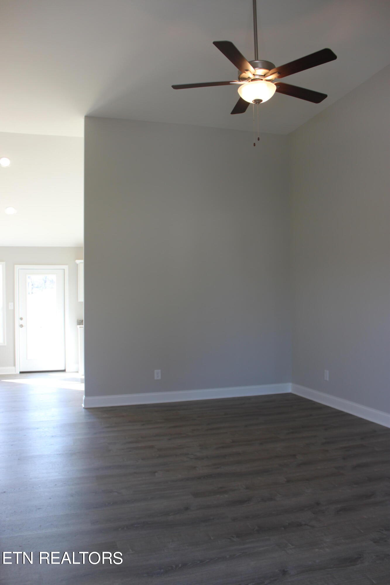 312 Lamar Ave