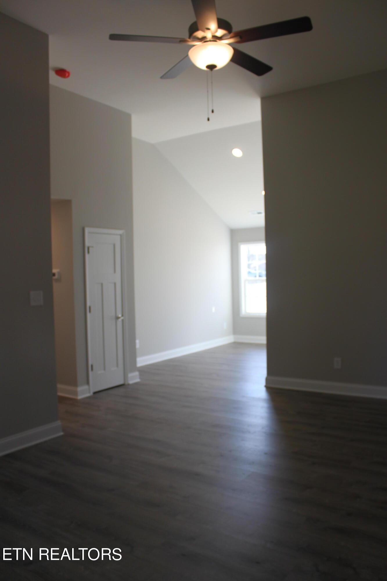 312 Lamar Ave