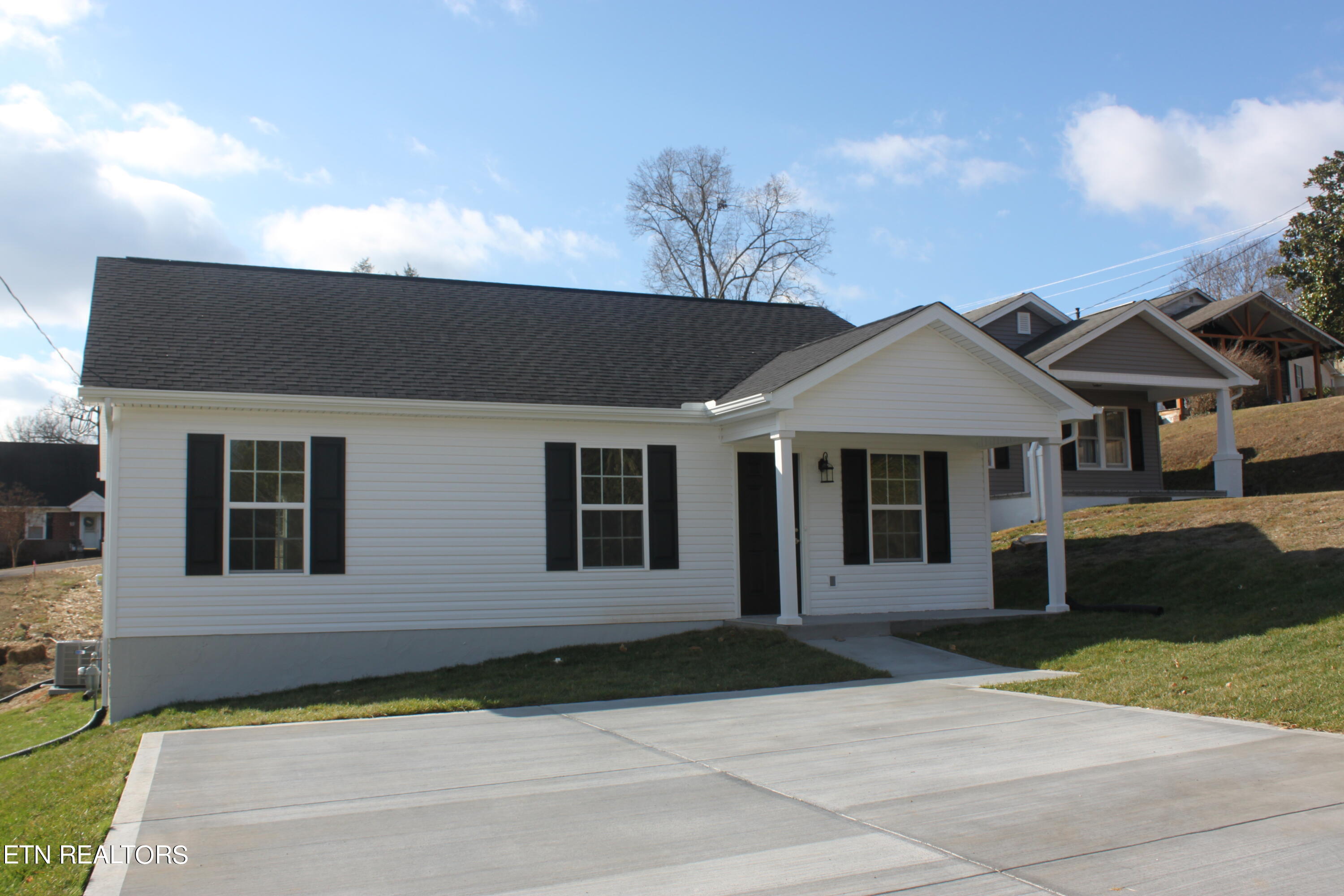 312 Lamar Ave