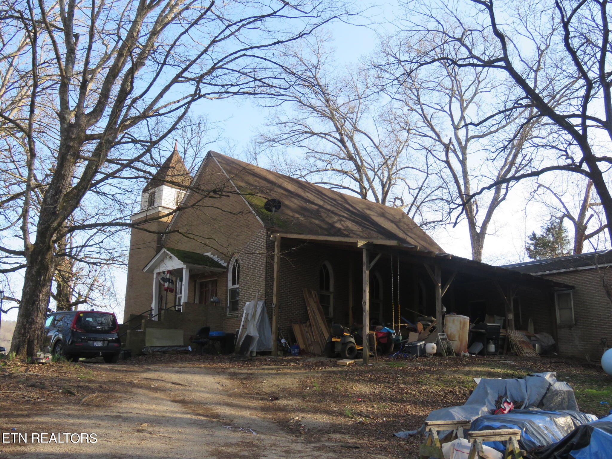 127 Manor Rd
