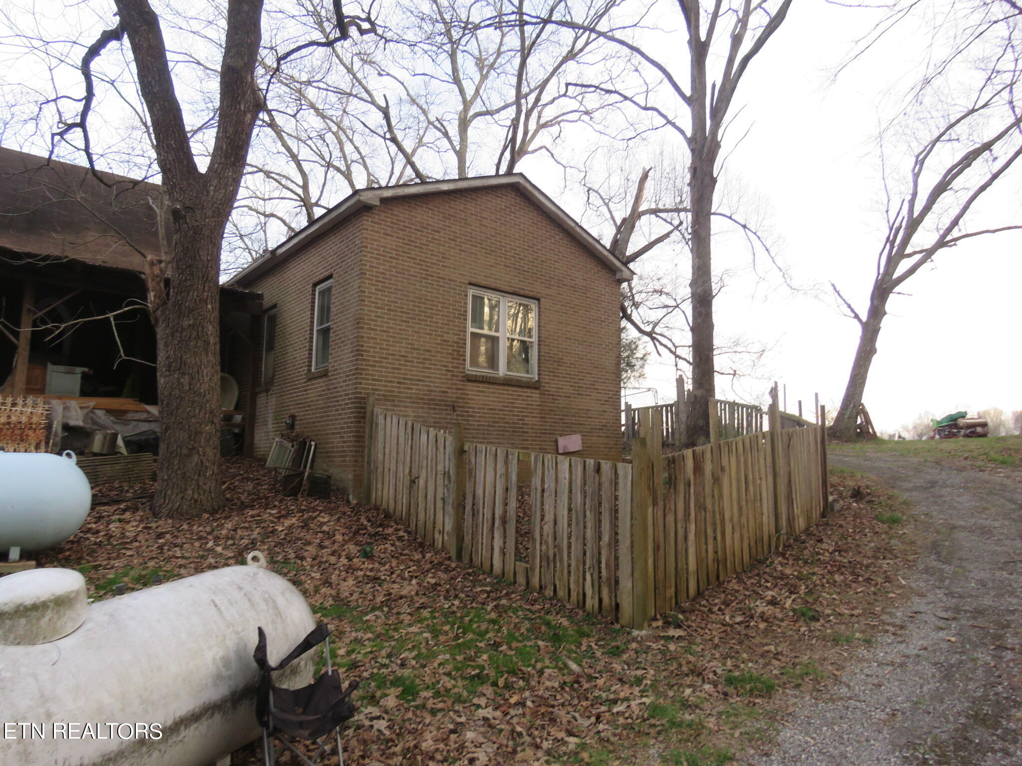 127 Manor Rd