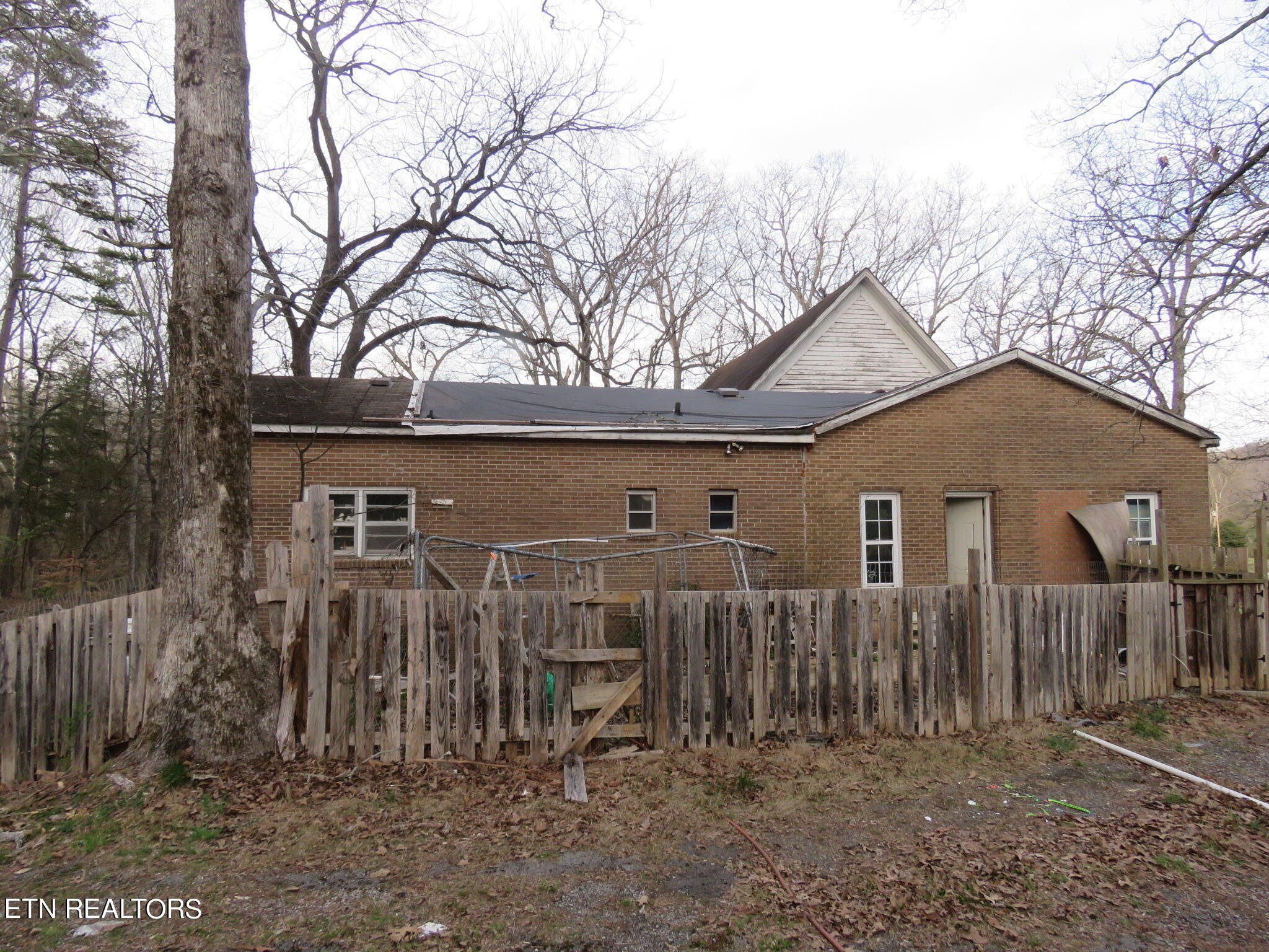 127 Manor Rd