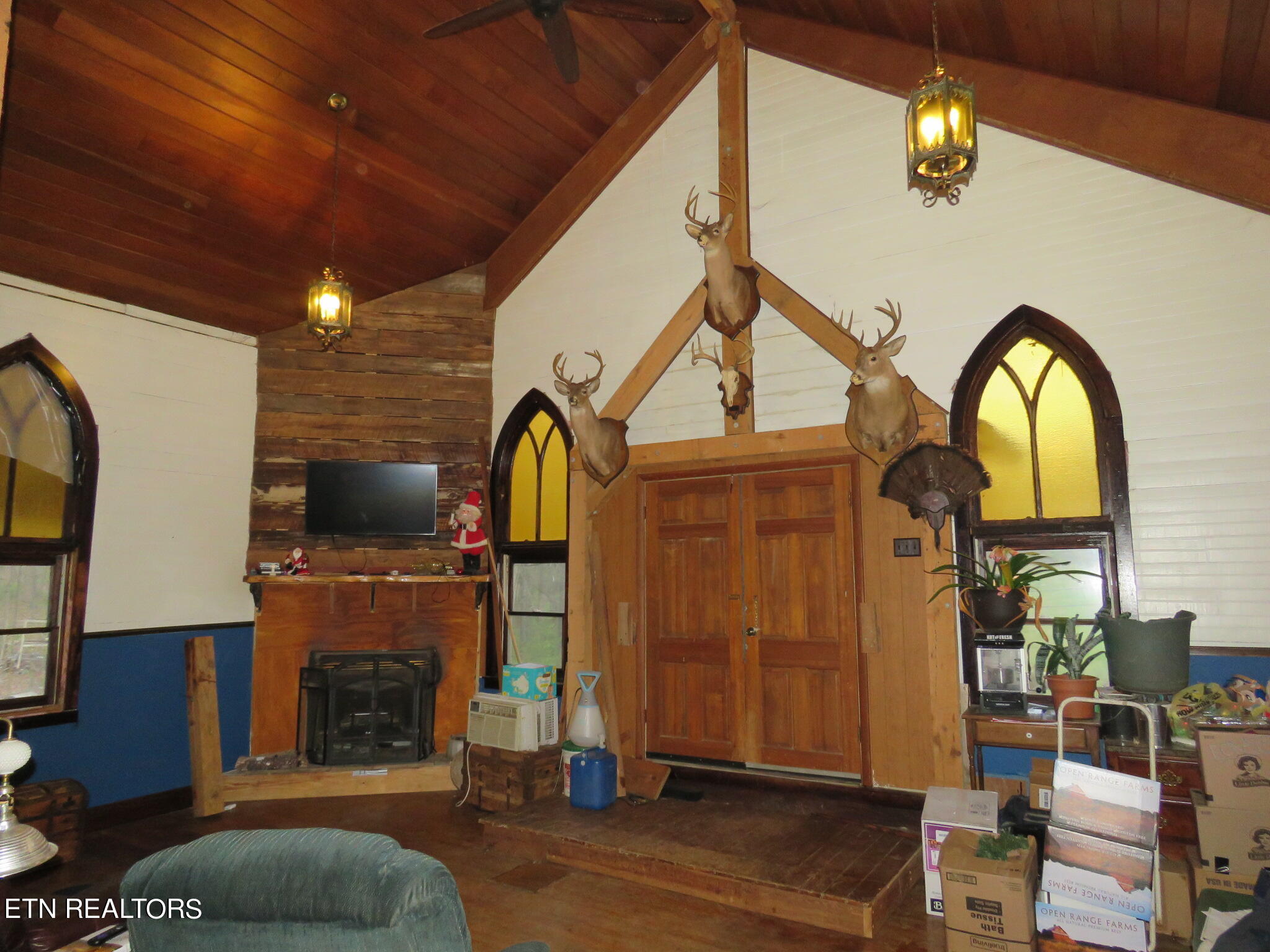127 Manor Rd
