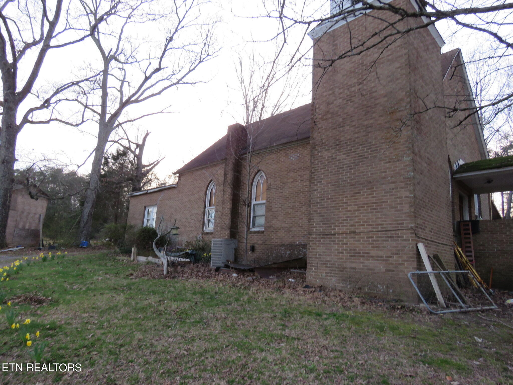 127 Manor Rd