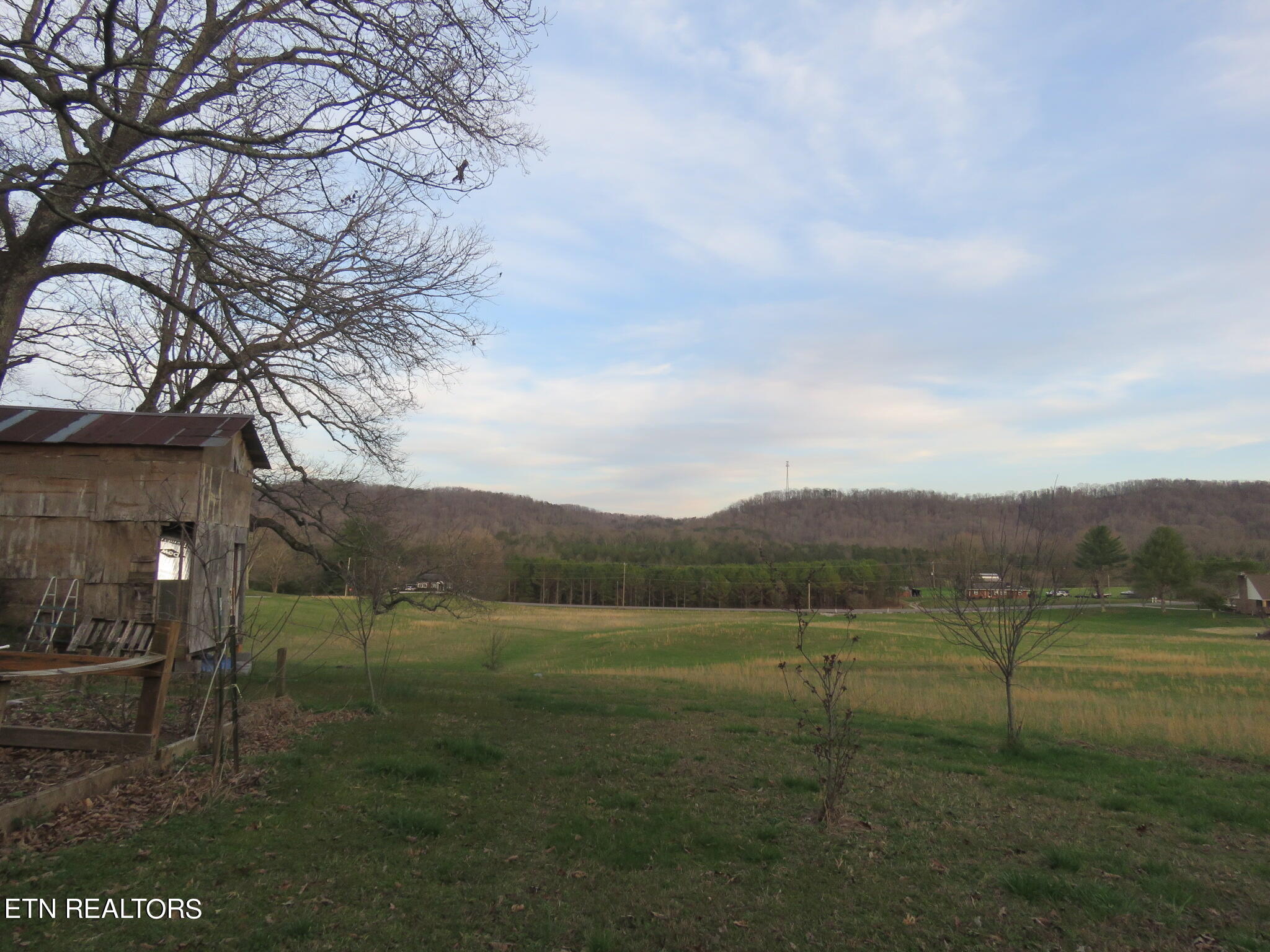 127 Manor Rd