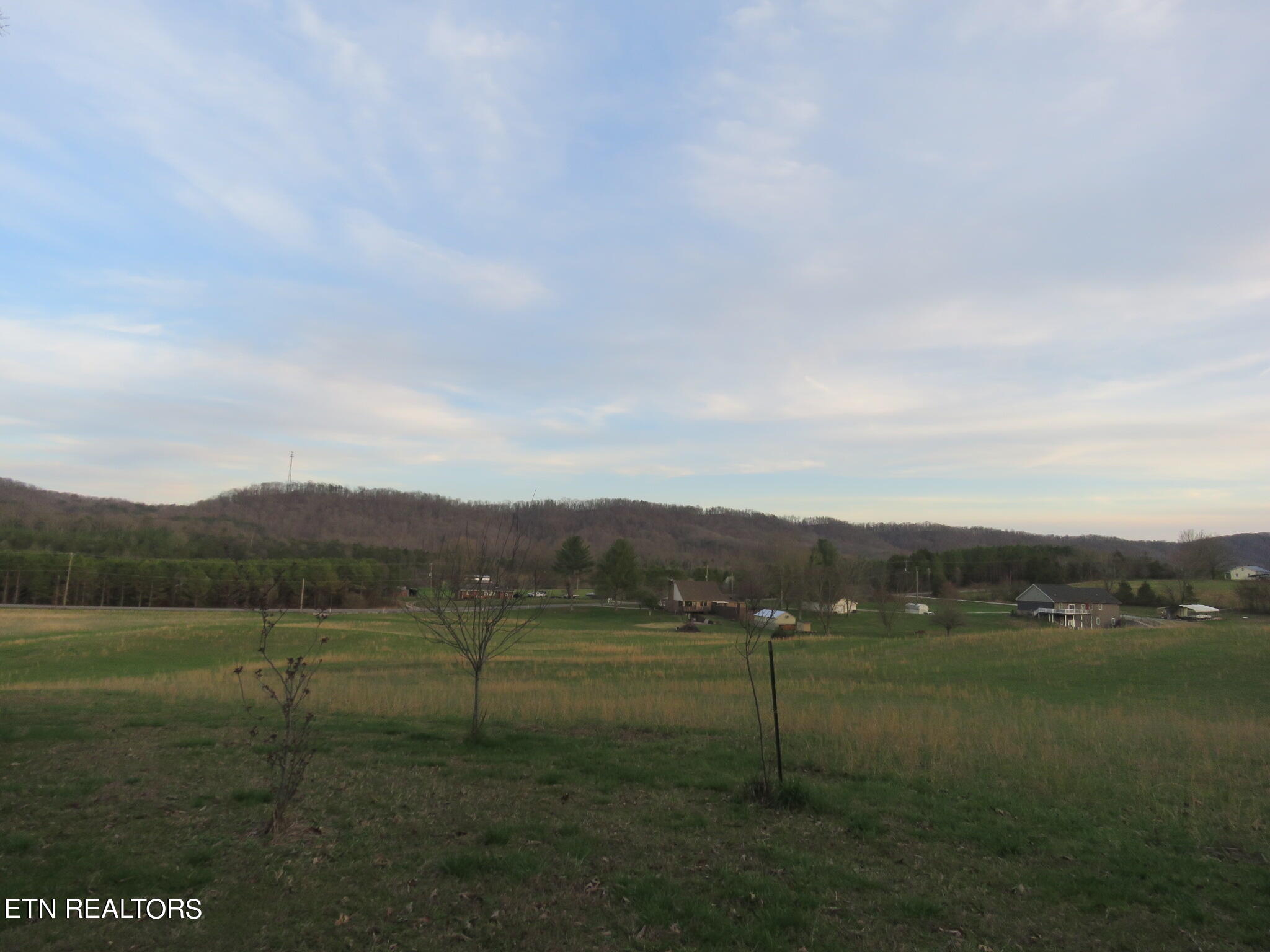 127 Manor Rd