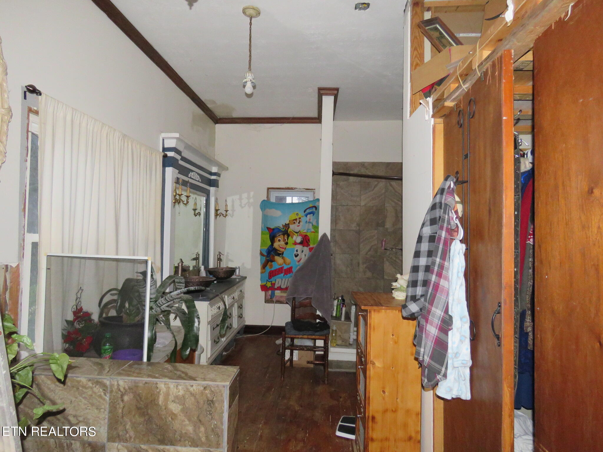 127 Manor Rd