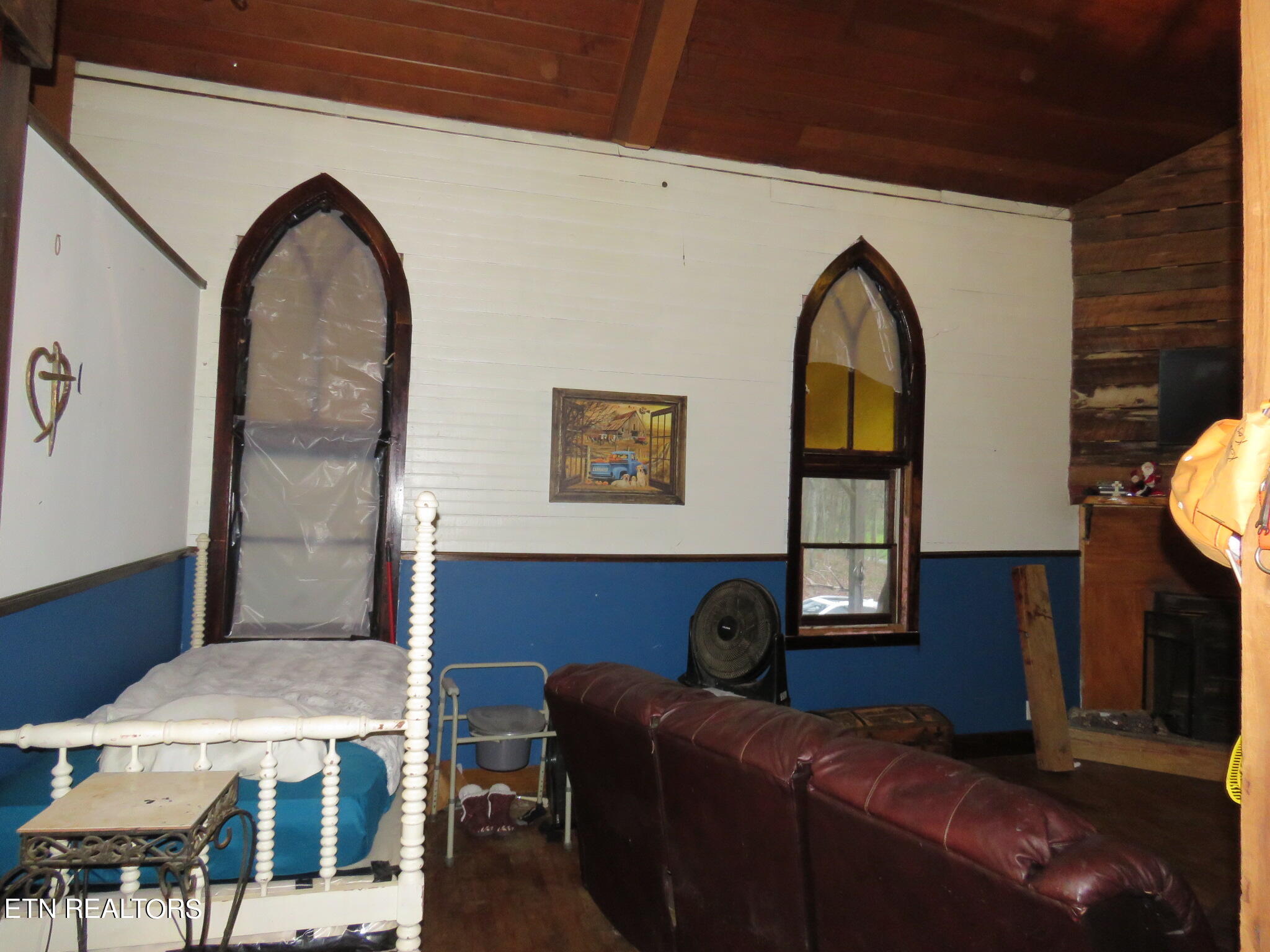 127 Manor Rd