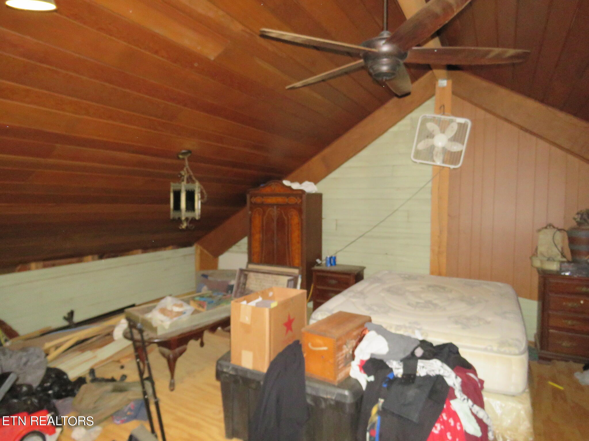 127 Manor Rd
