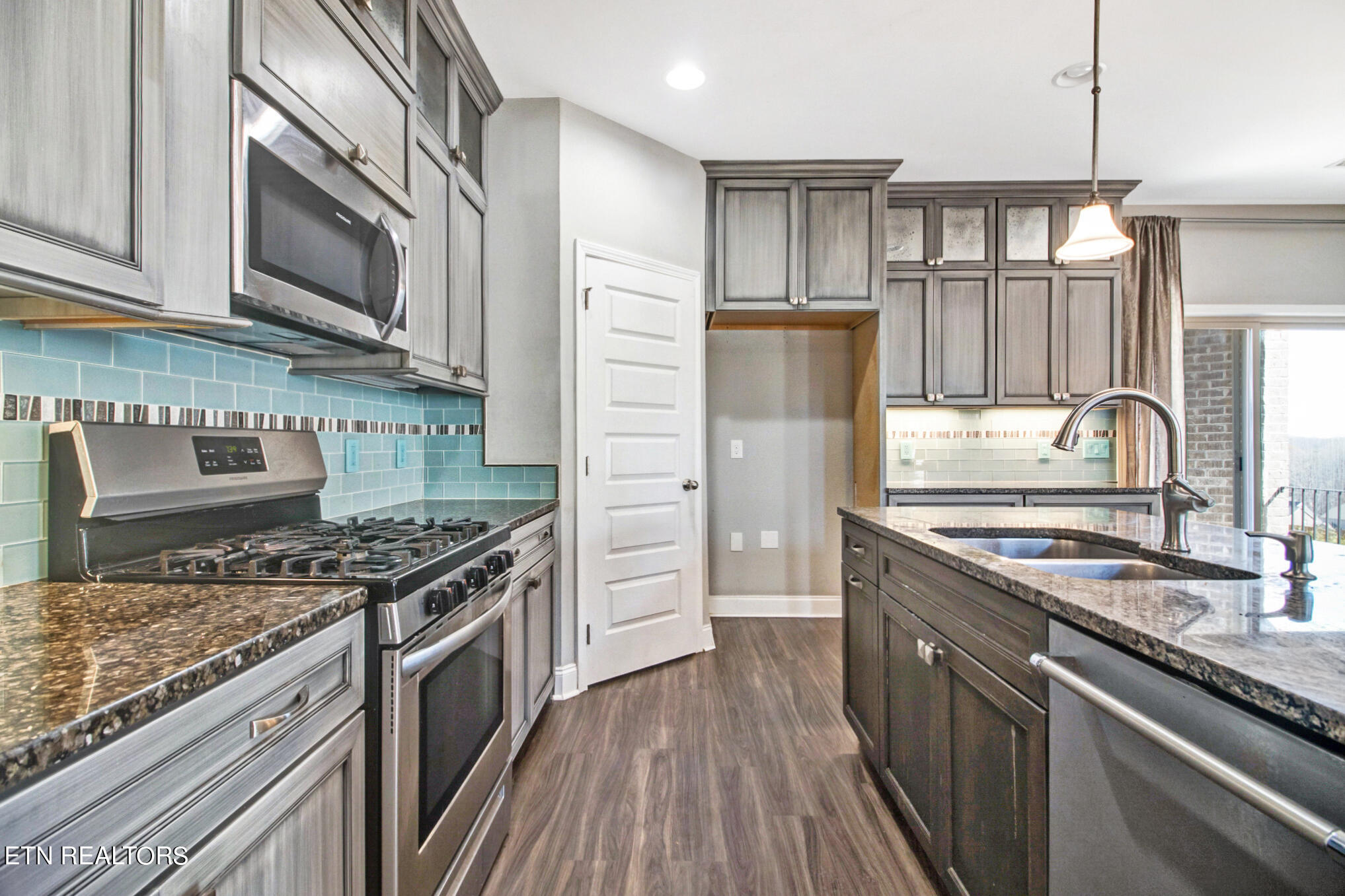 10841 Hunters Knoll Lane