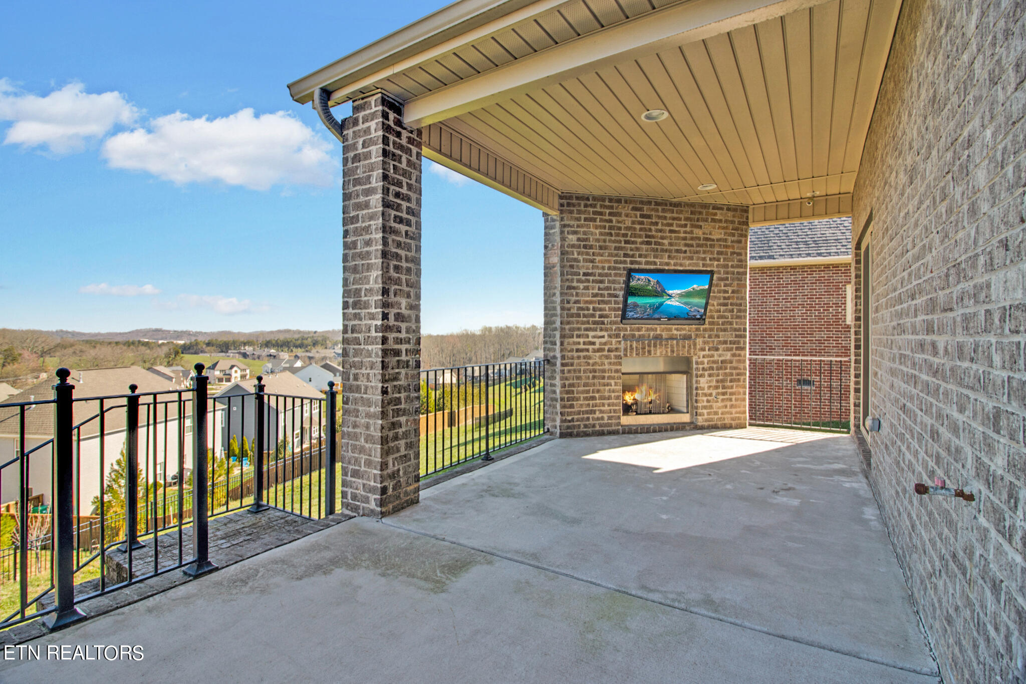 10841 Hunters Knoll Lane