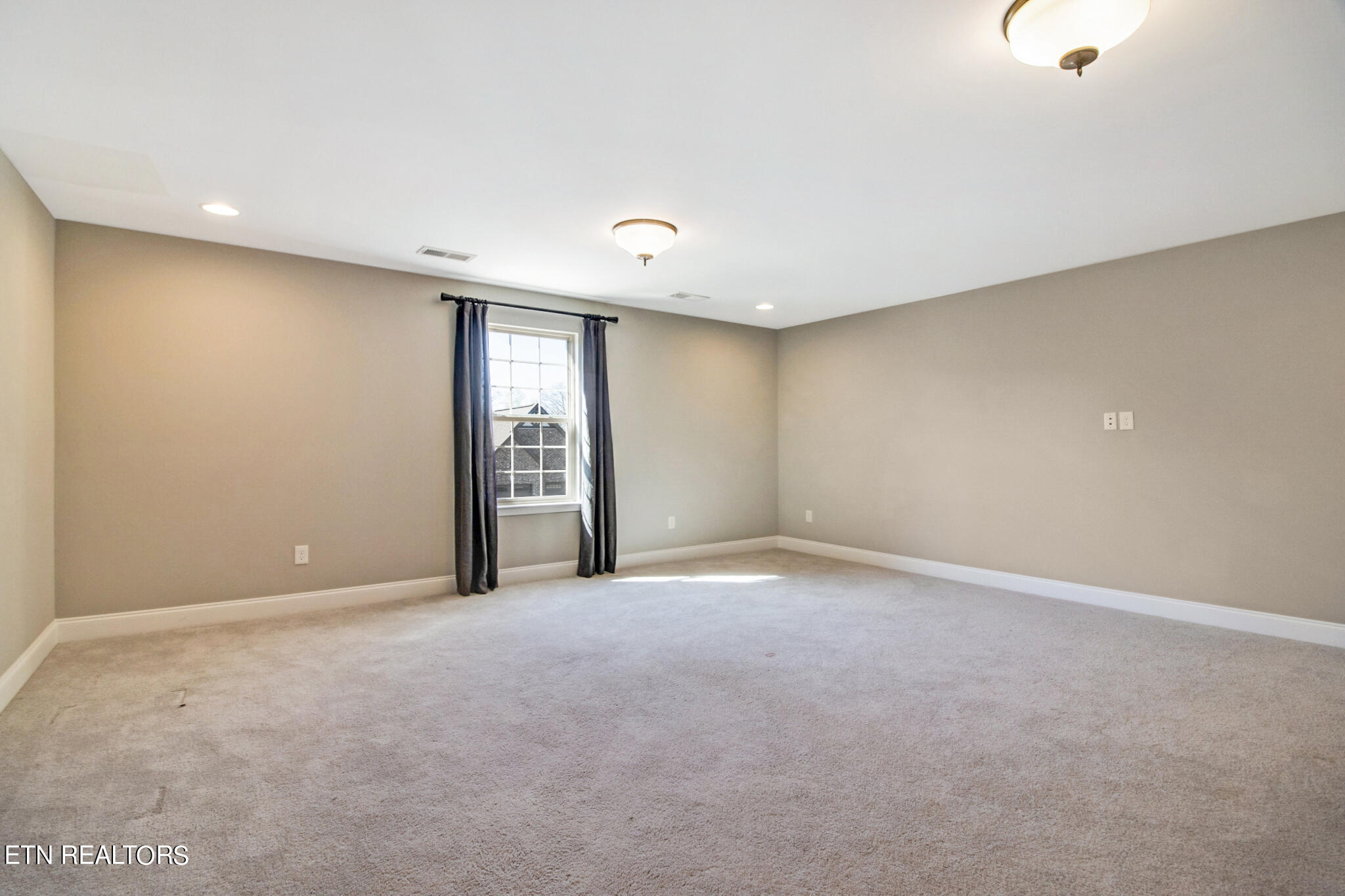 10841 Hunters Knoll Lane