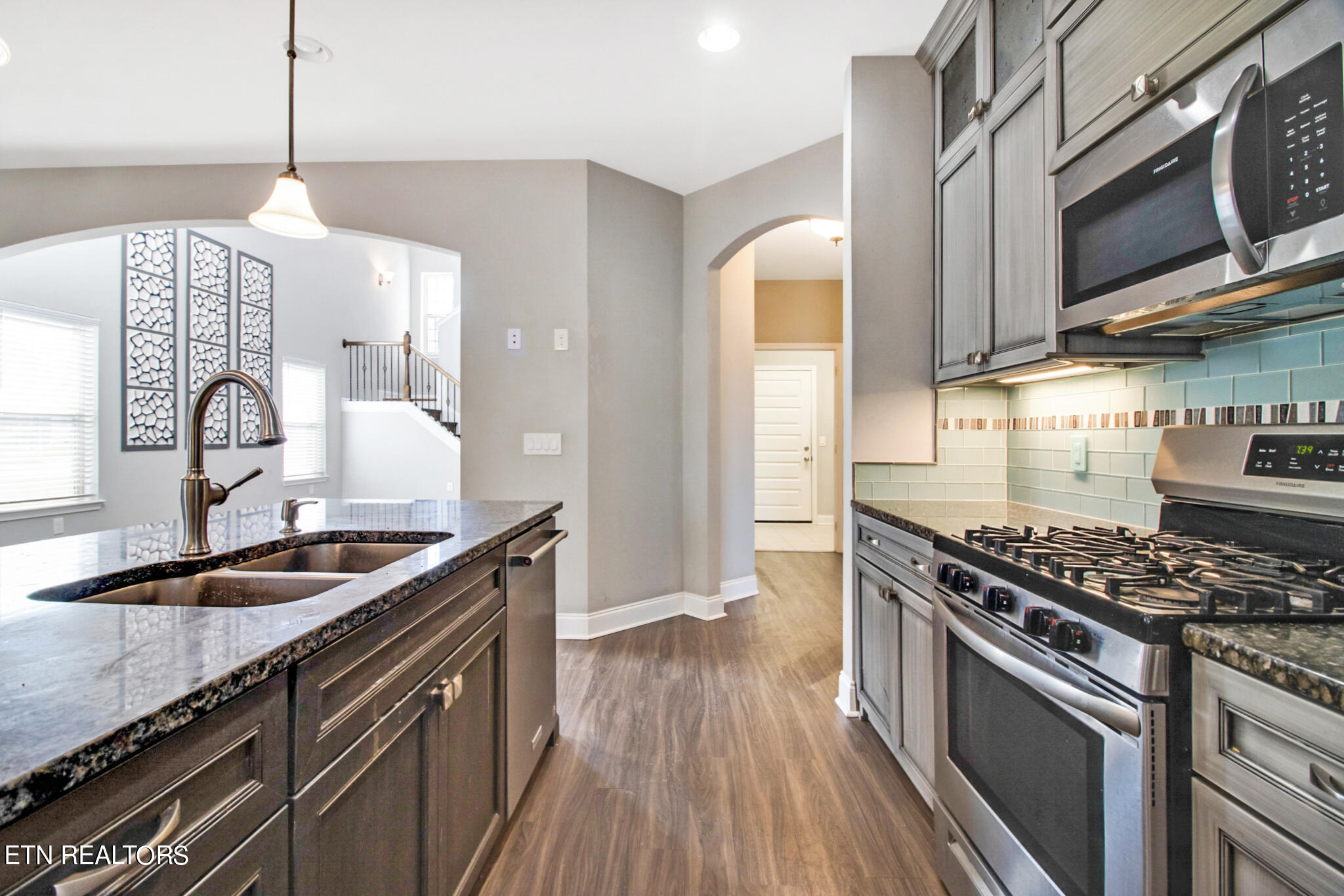 10841 Hunters Knoll Lane