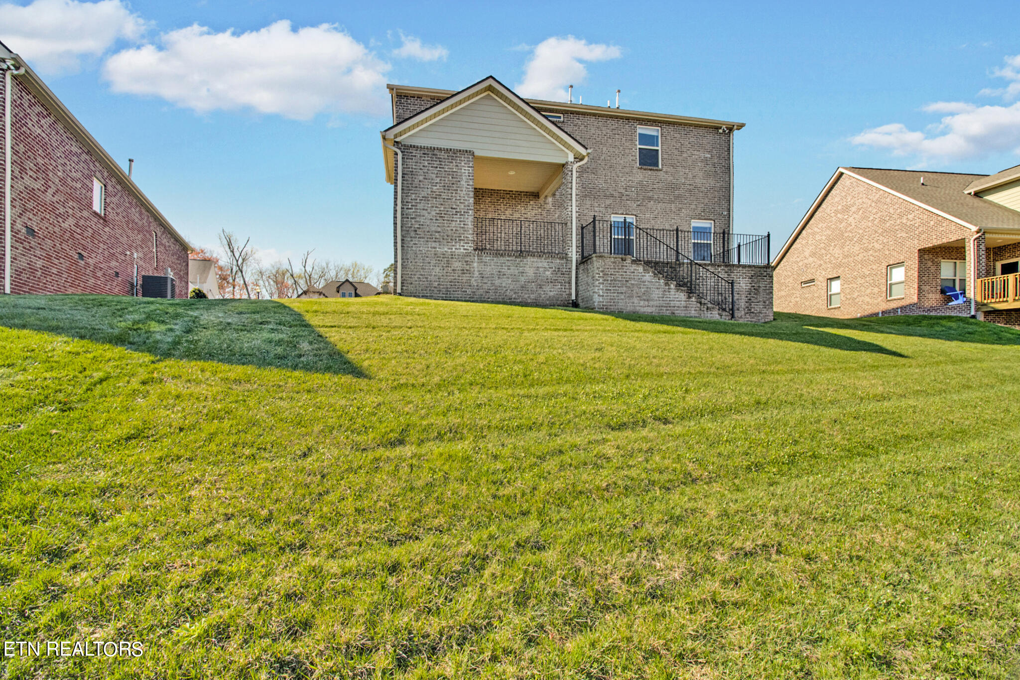 10841 Hunters Knoll Lane