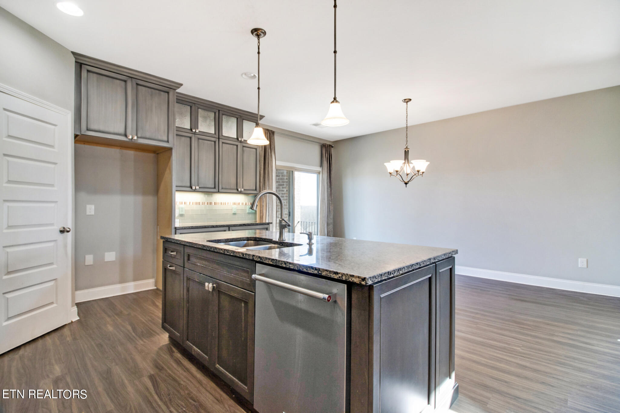 10841 Hunters Knoll Lane