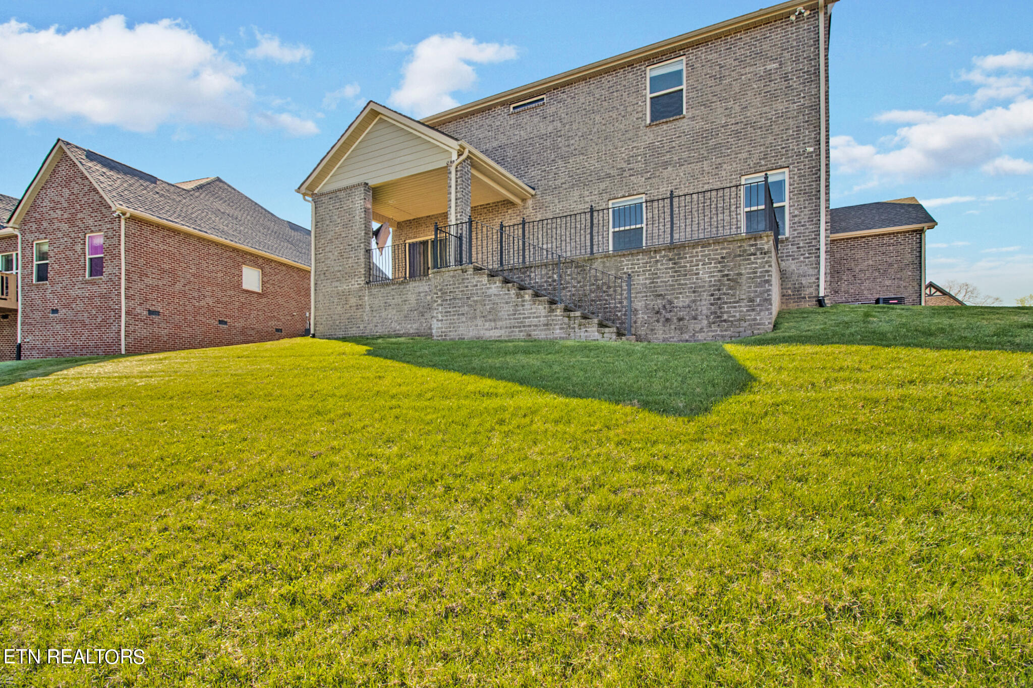 10841 Hunters Knoll Lane