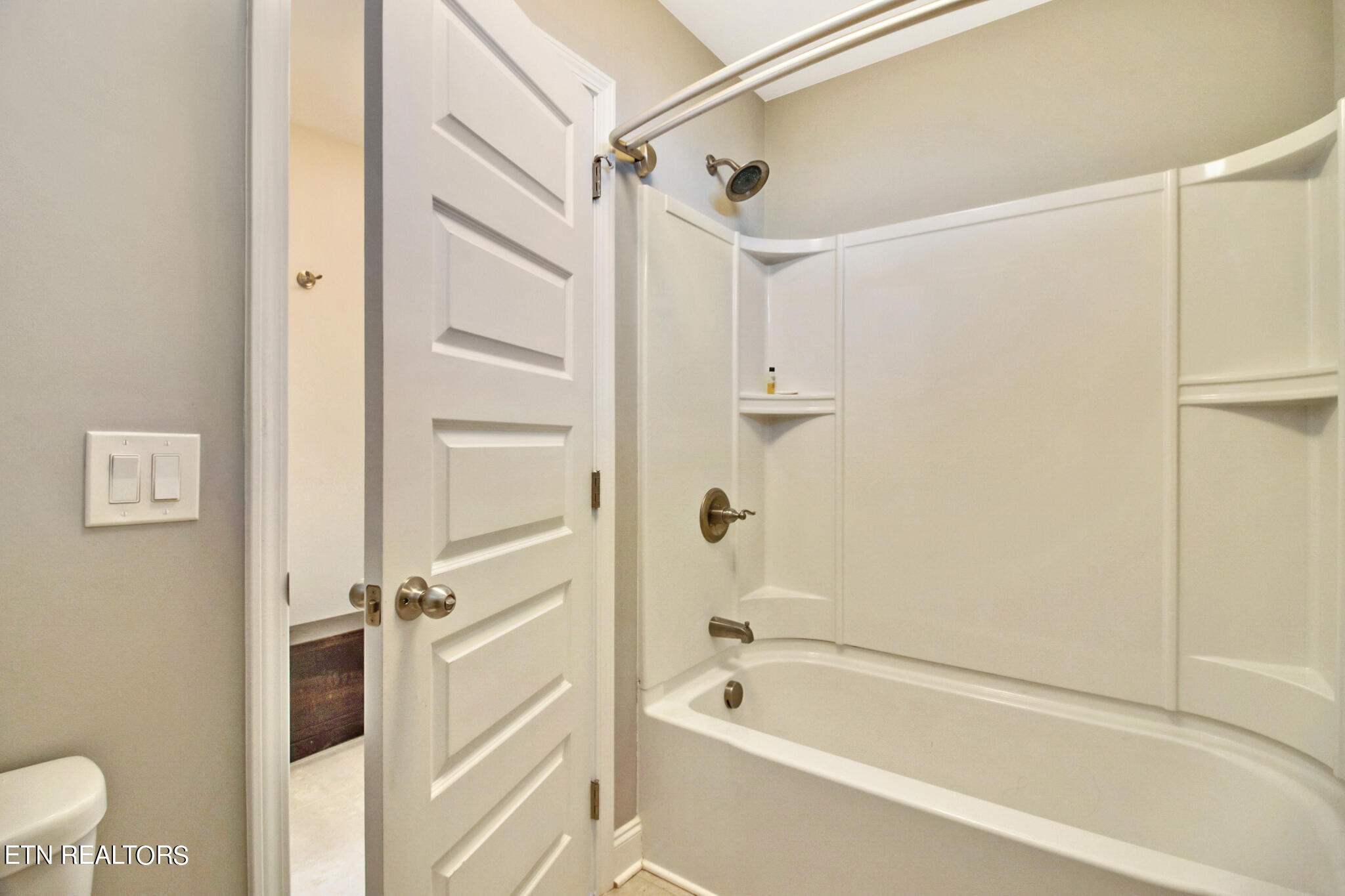 10841 Hunters Knoll Lane