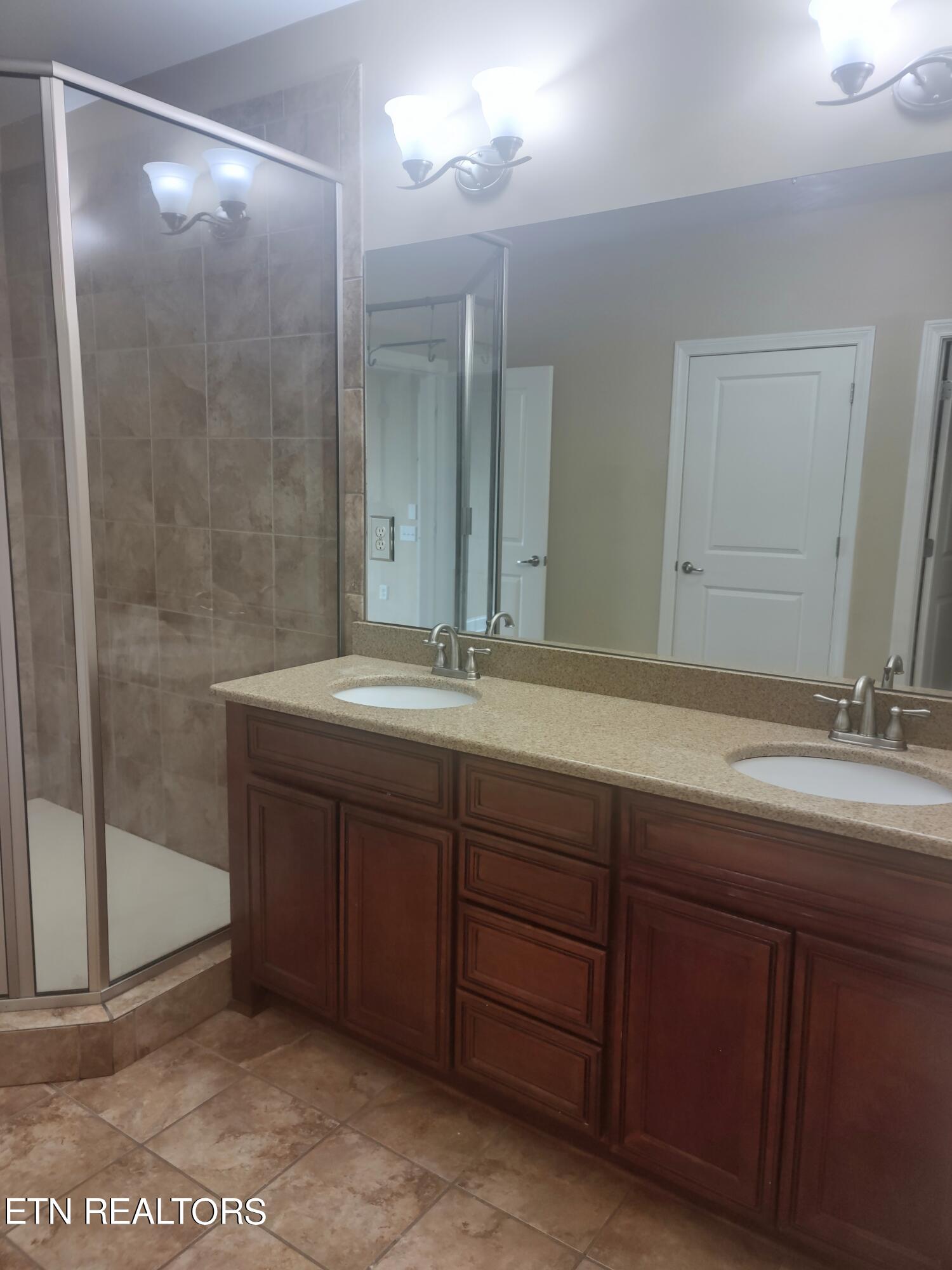 345 Centennial Bluff Blvd