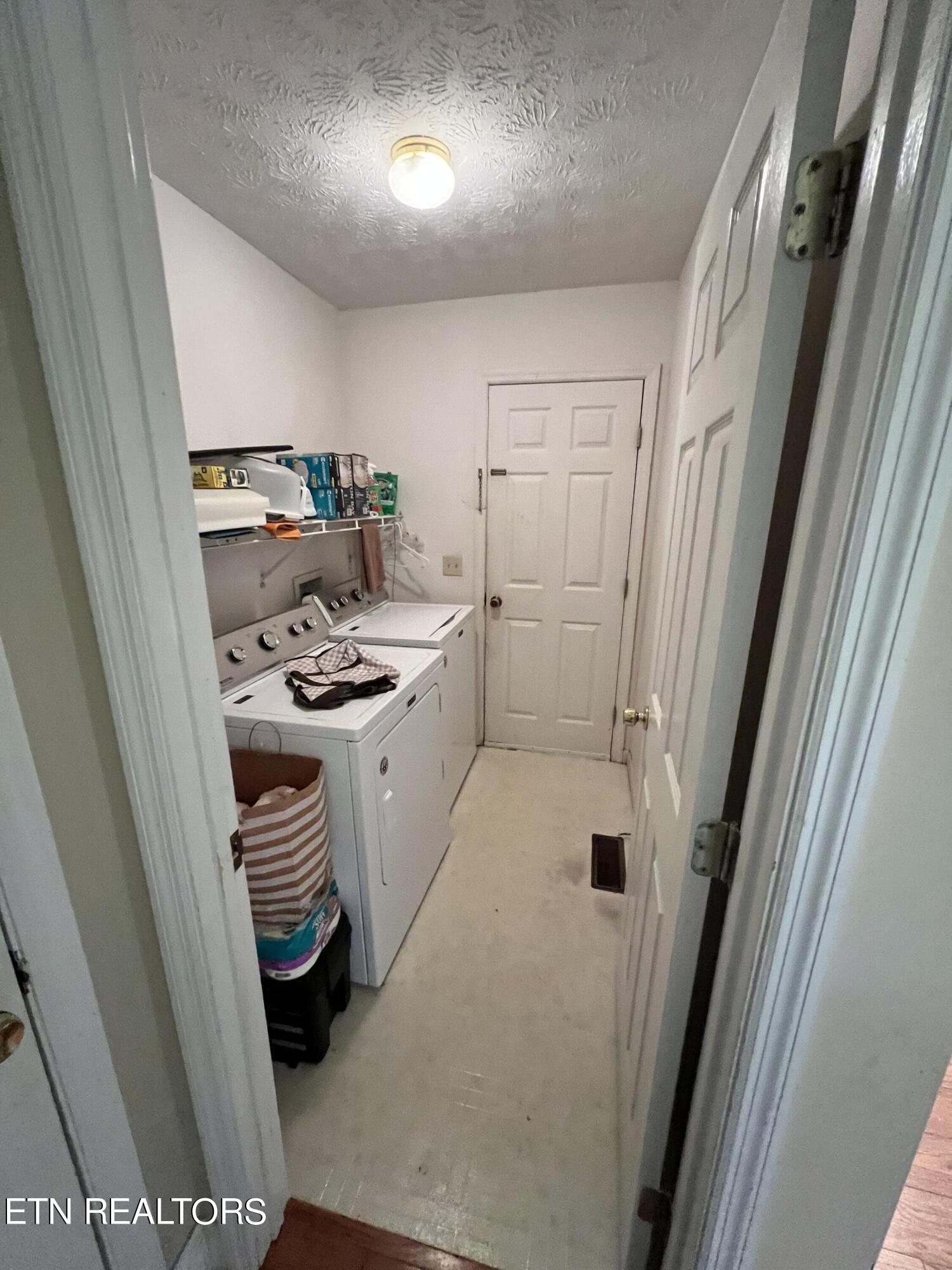 118 Hoskins Lane