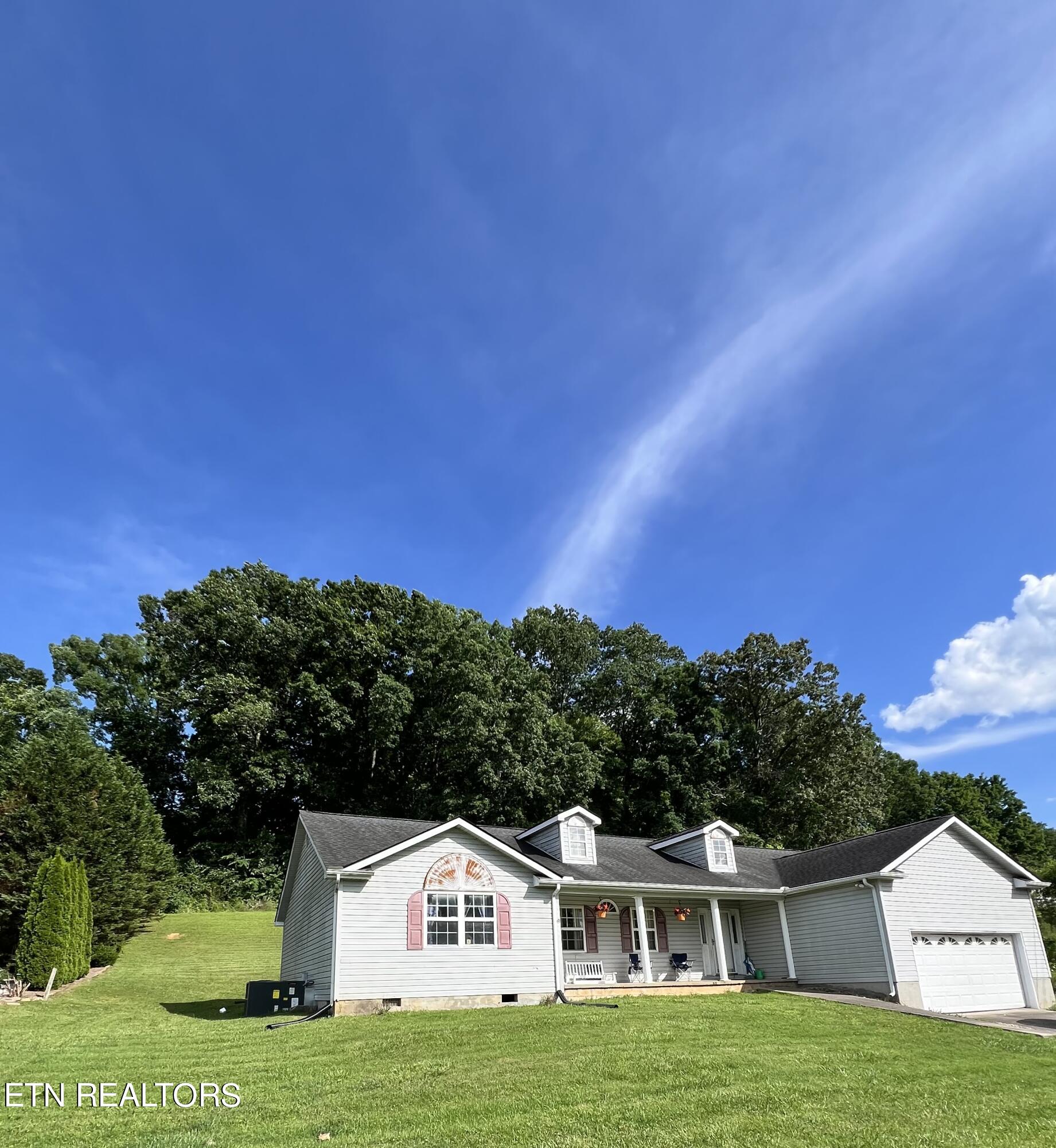 118 Hoskins Lane