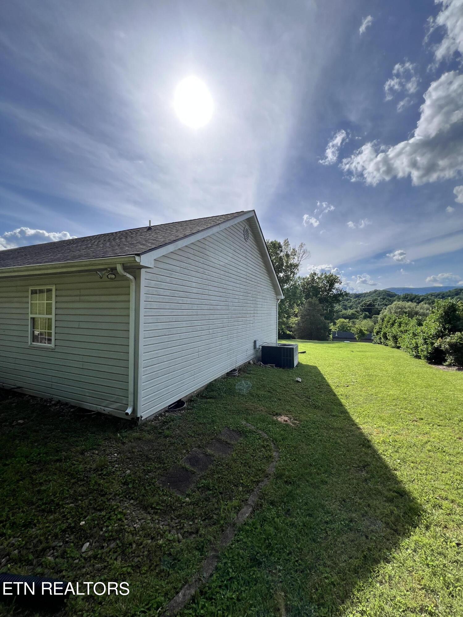 118 Hoskins Lane