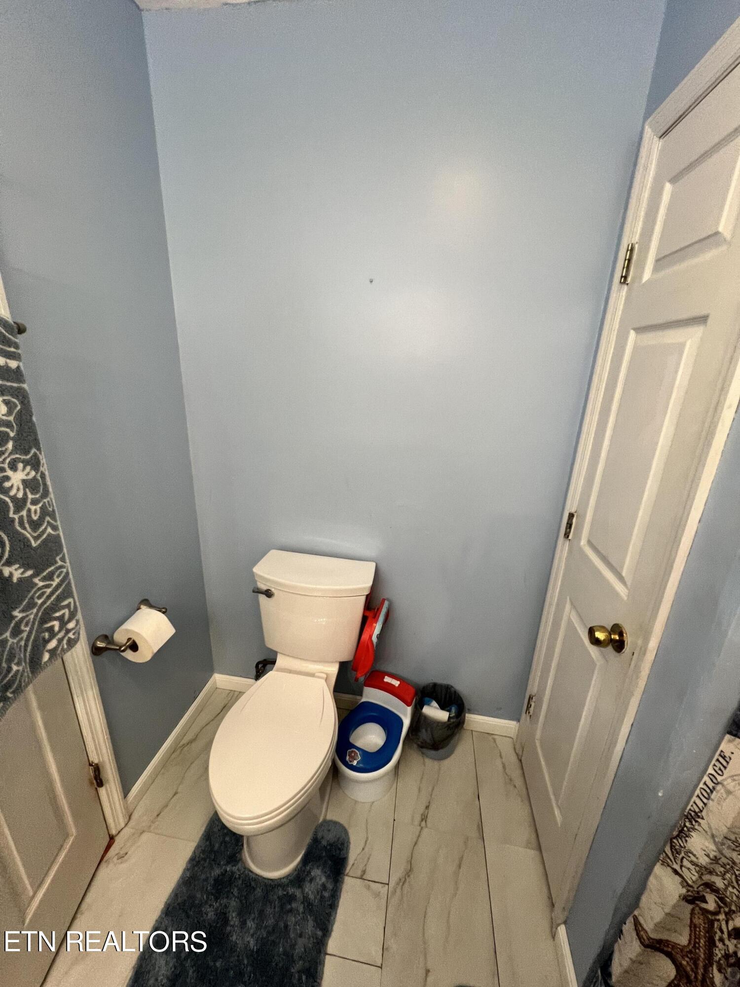 118 Hoskins Lane