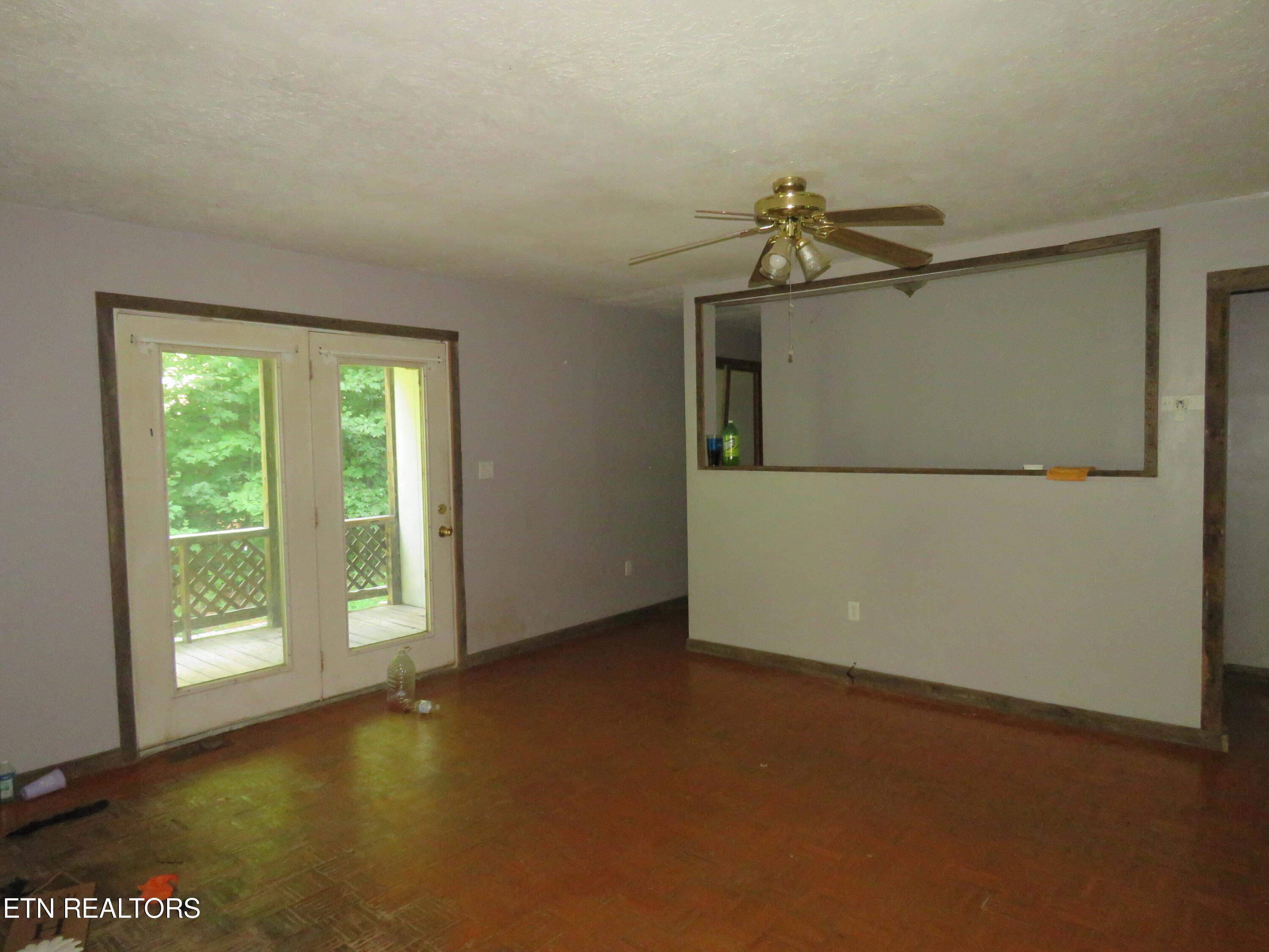 456 Tackett Loop