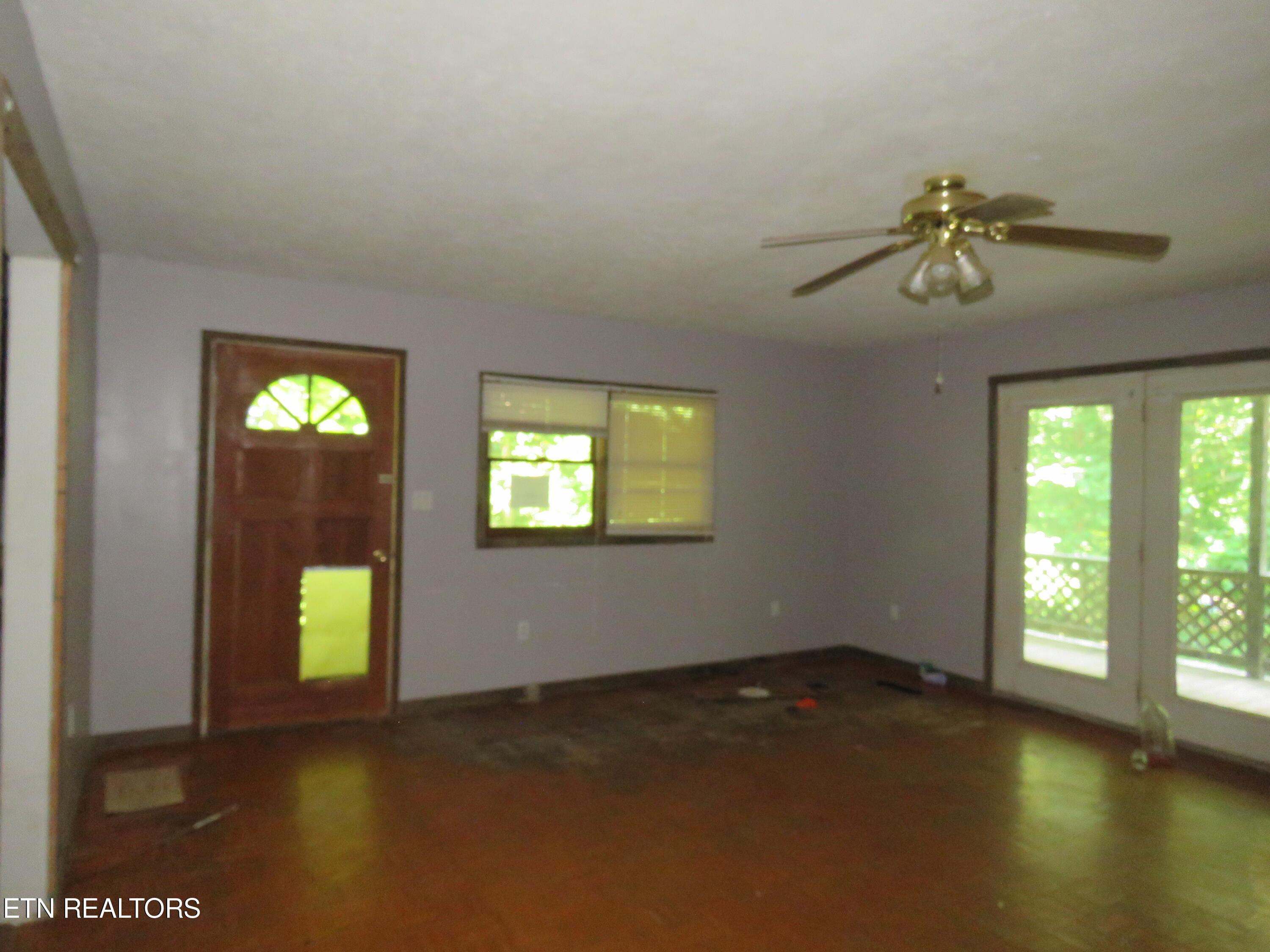 456 Tackett Loop