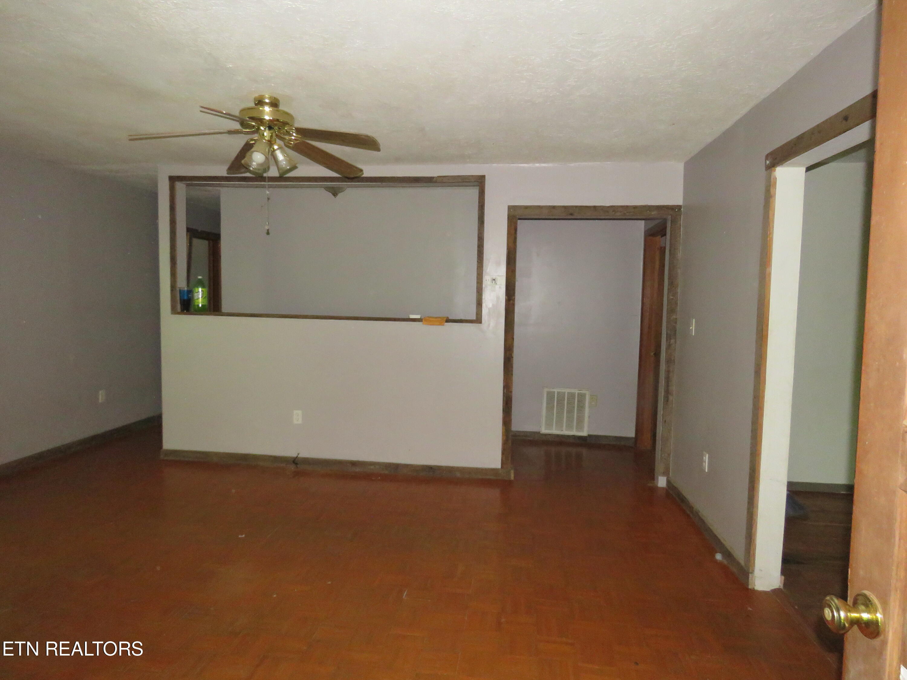 456 Tackett Loop