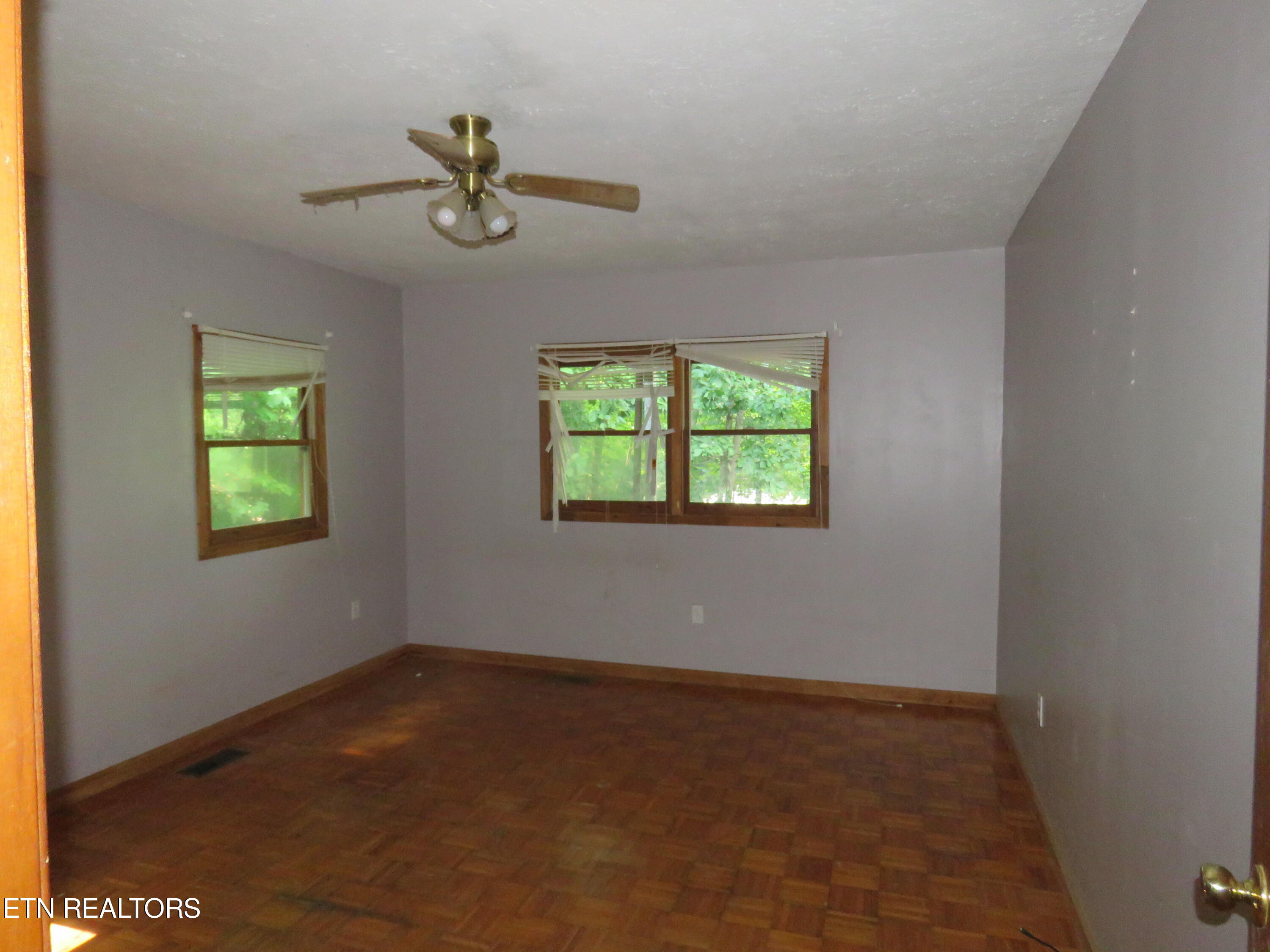 456 Tackett Loop