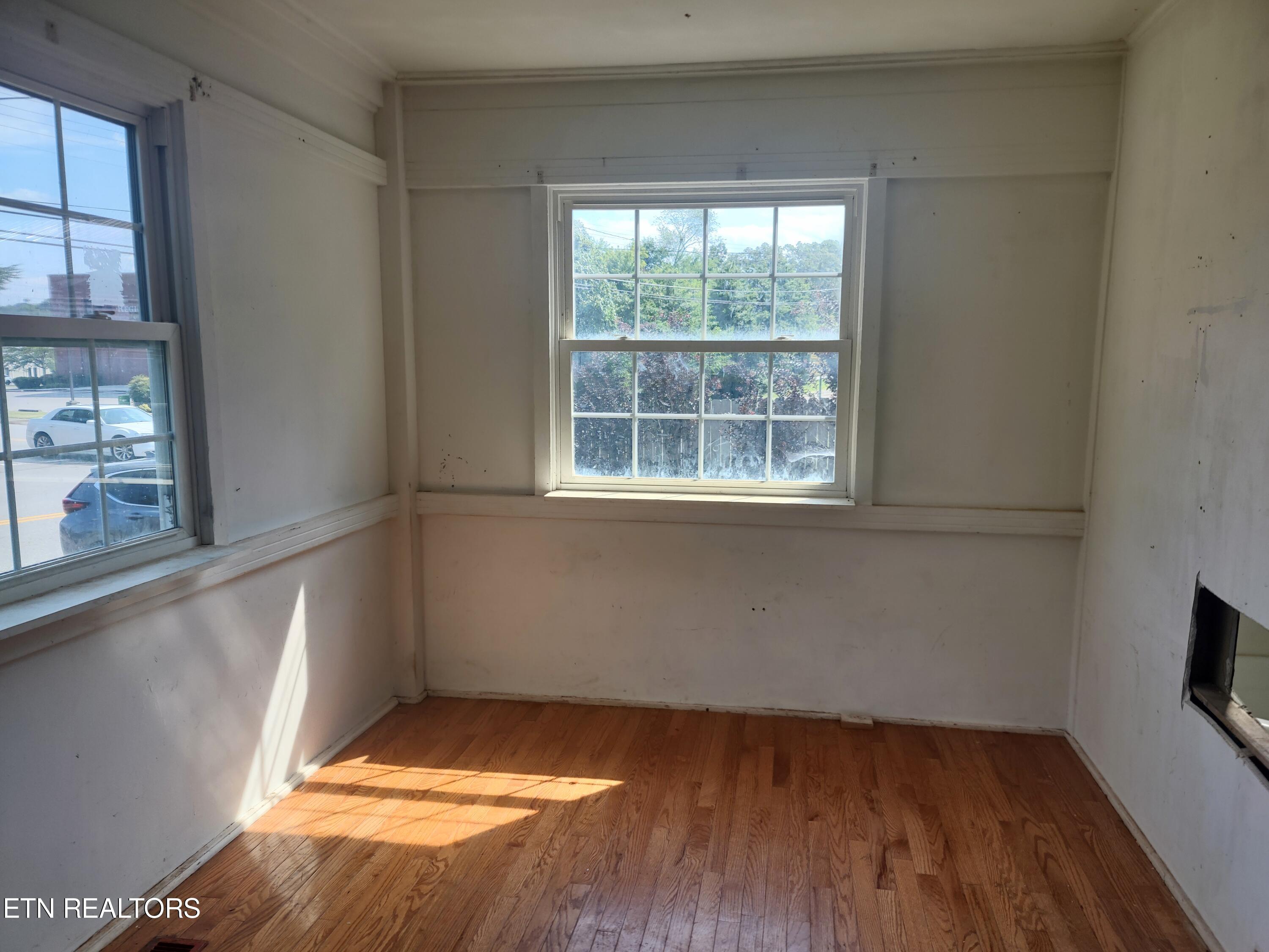 242 Vermont Ave