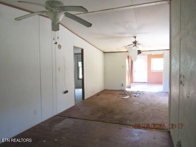 480 Russell Hill Road - Off Rd